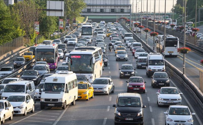 Kasım ayında 88 bin 743 adet taşıt trafiğe kaydoldu