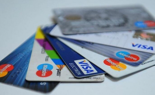Aralık ayında banka ve kredi kartı harcamalarında 231,6 milyar lira ile rekor kırıldı.