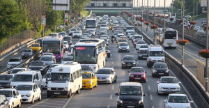 Kasım ayında 88 bin 743 adet taşıt trafiğe kaydoldu