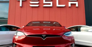 Tesla, güvenlik sorunları nedeniyle 475 binden fazla aracını geri çağırdı 